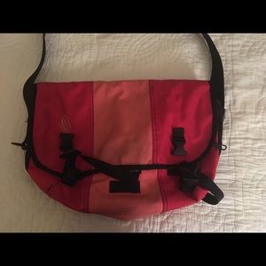 🌸Moving Sale🌸 Timbuk 2 Ombrey red messenger bag
